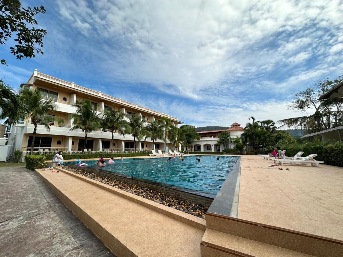 Hotel Blanca & Restaurant Chao Lao Beach